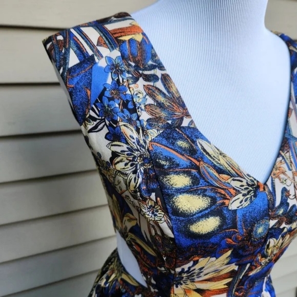 Jealous Tomato Blue Multicolor Dress Abstract Print Cut-Out Sides Mini Short - Picture 6 of 16